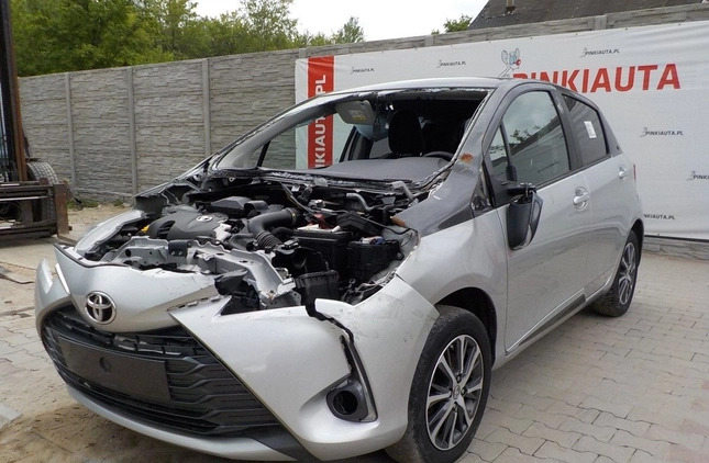 Toyota Yaris cena 20900 przebieg: 54408, rok produkcji 2019 z Łask małe 407